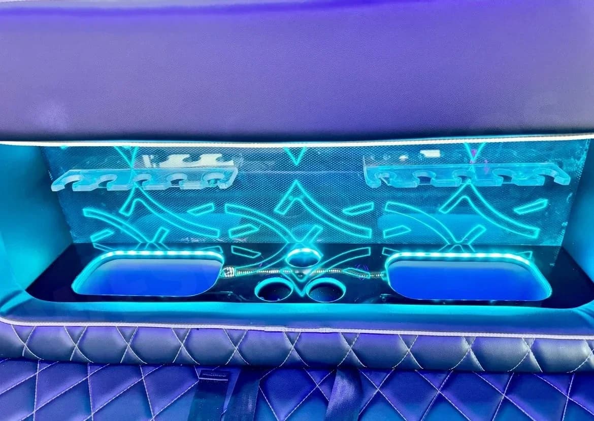 2016 Ford E450 Limo Bus - Image 11