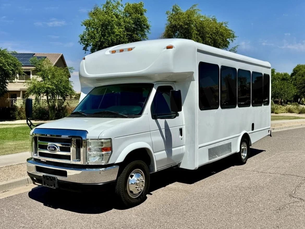 2016 Ford E450 Limo Bus - Image 1