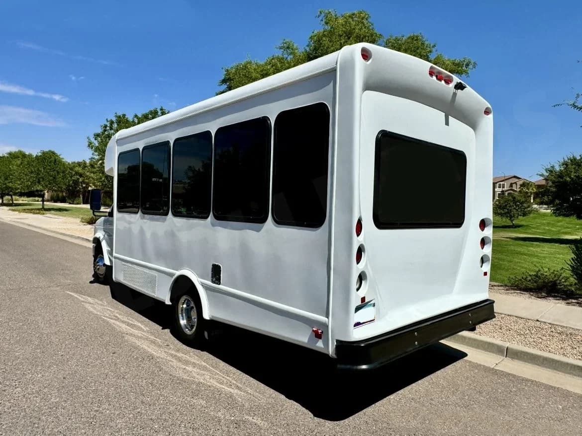 2016 Ford E450 Limo Bus - Image 5