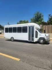 2013 Ford E450 bus