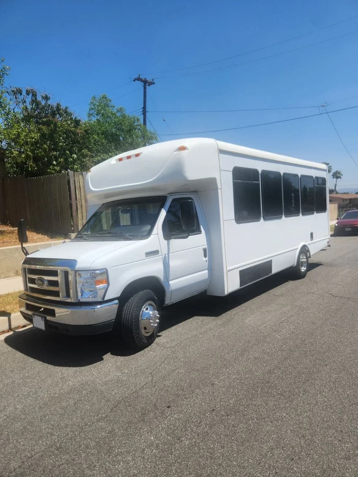2013 Ford E450 Limo Bus - Image 3