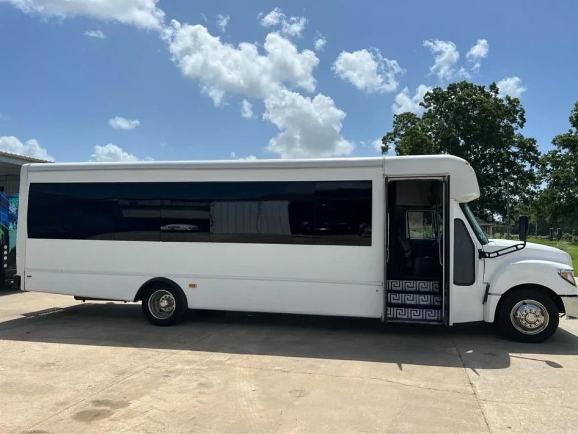 2014 International Krystal Limo Bus - Image 2