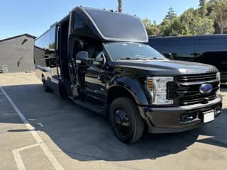 2020 Ford F550 bus