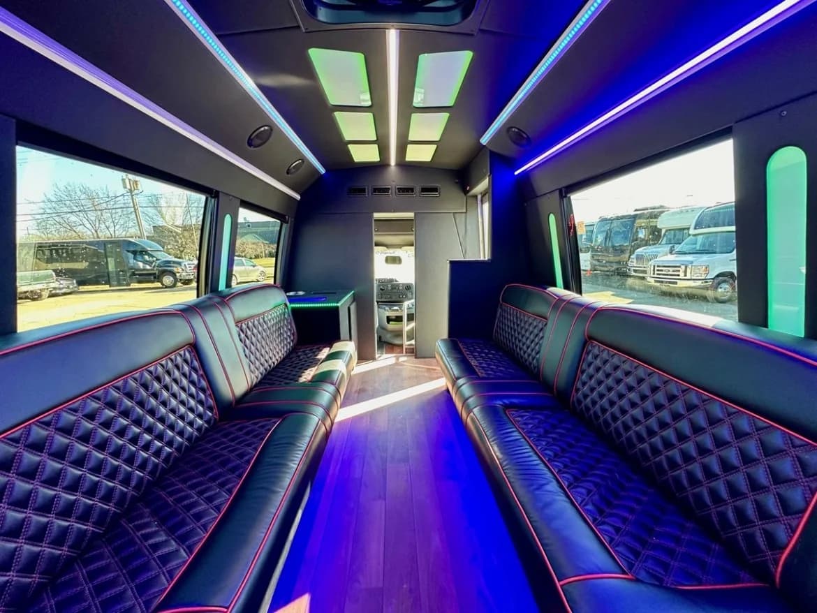 2017 Ford E350 Limo Bus - Image 12