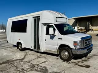2017 Ford E350 bus