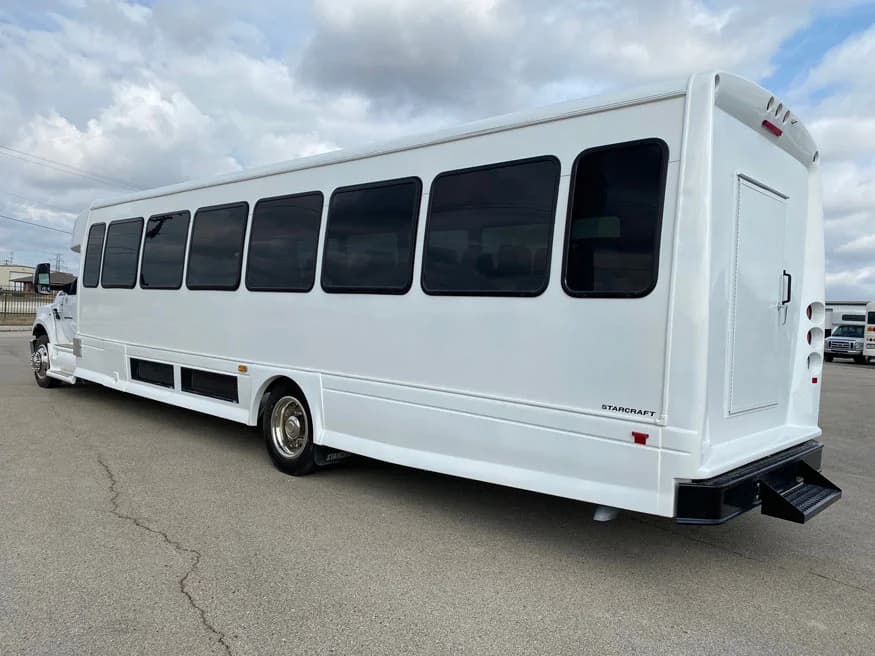 2017 Ford F650 Starcraft XLT Mid Size Bus - Image 2