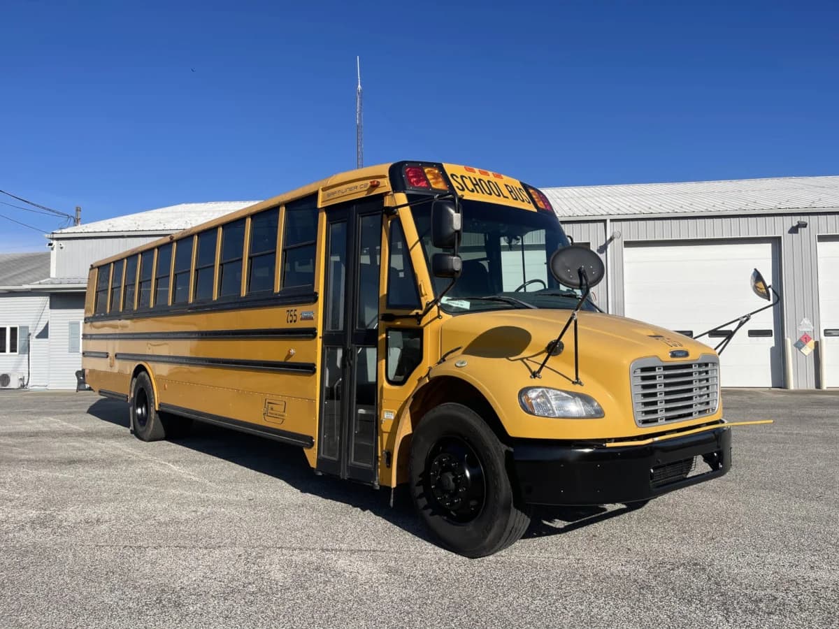 2014 Freightliner Thomas Saf-T-Liner C2 School Bus - Image 1