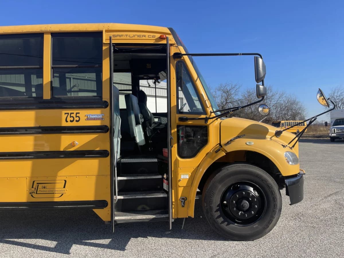 2014 Freightliner Thomas Saf-T-Liner C2 School Bus - Image 7