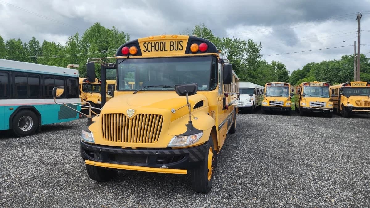 2014 International CE A/C School Bus - Image 19