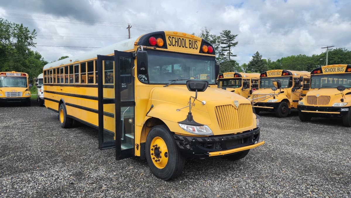2014 International CE A/C School Bus - Image 20