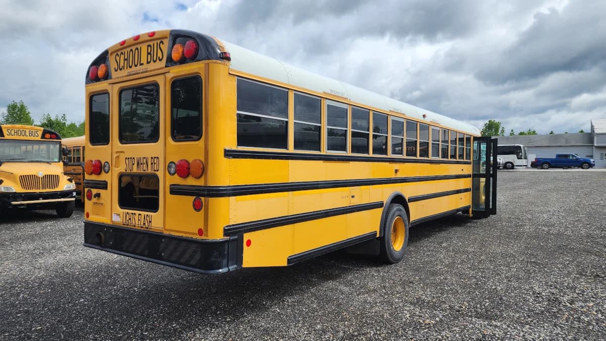 2014 International CE A/C School Bus - Image 21