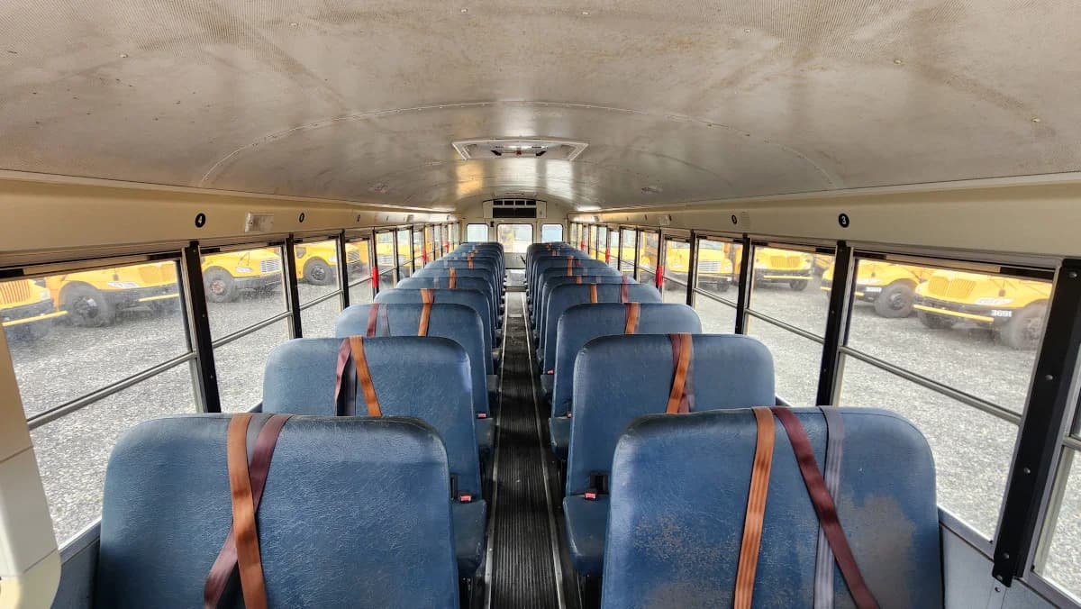 2014 International CE A/C School Bus - Image 11