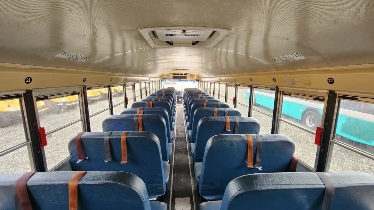 2014 International CE A/C School Bus - Image 15
