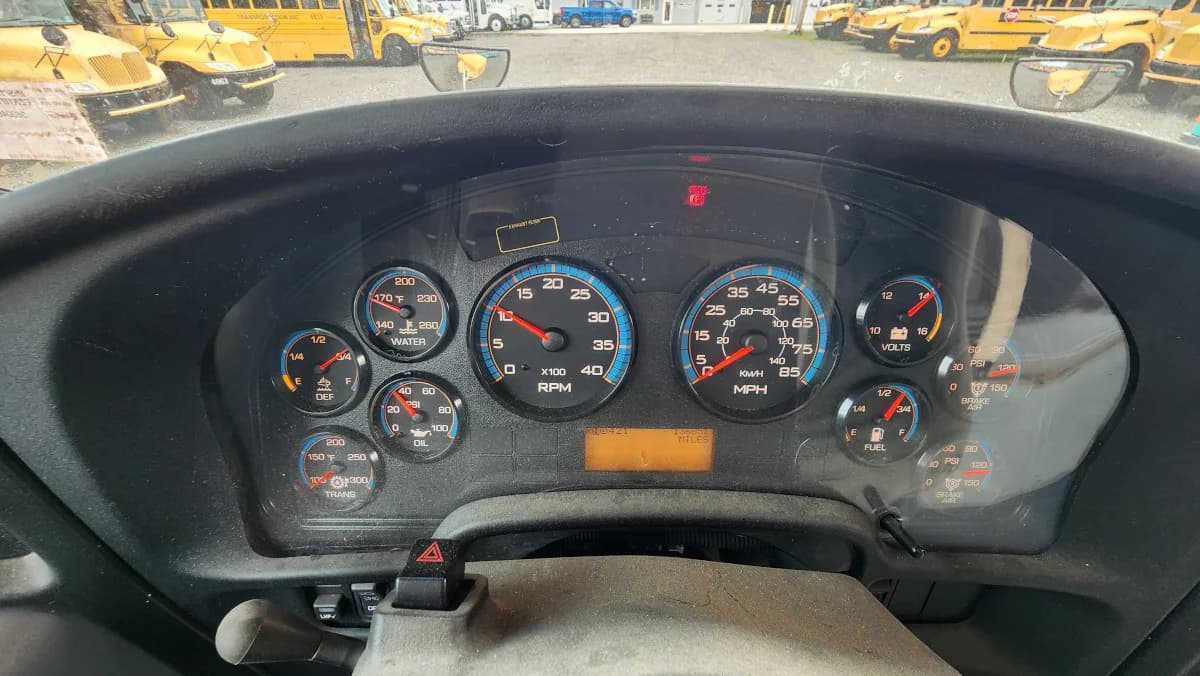 2014 International CE A/C School Bus - Image 16