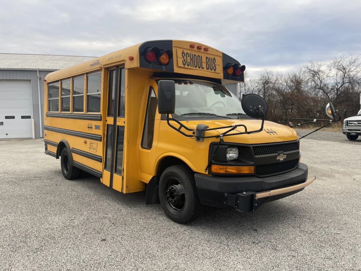 2014 Chevrolet 3500 Thomas Mini School Bus - Image 12