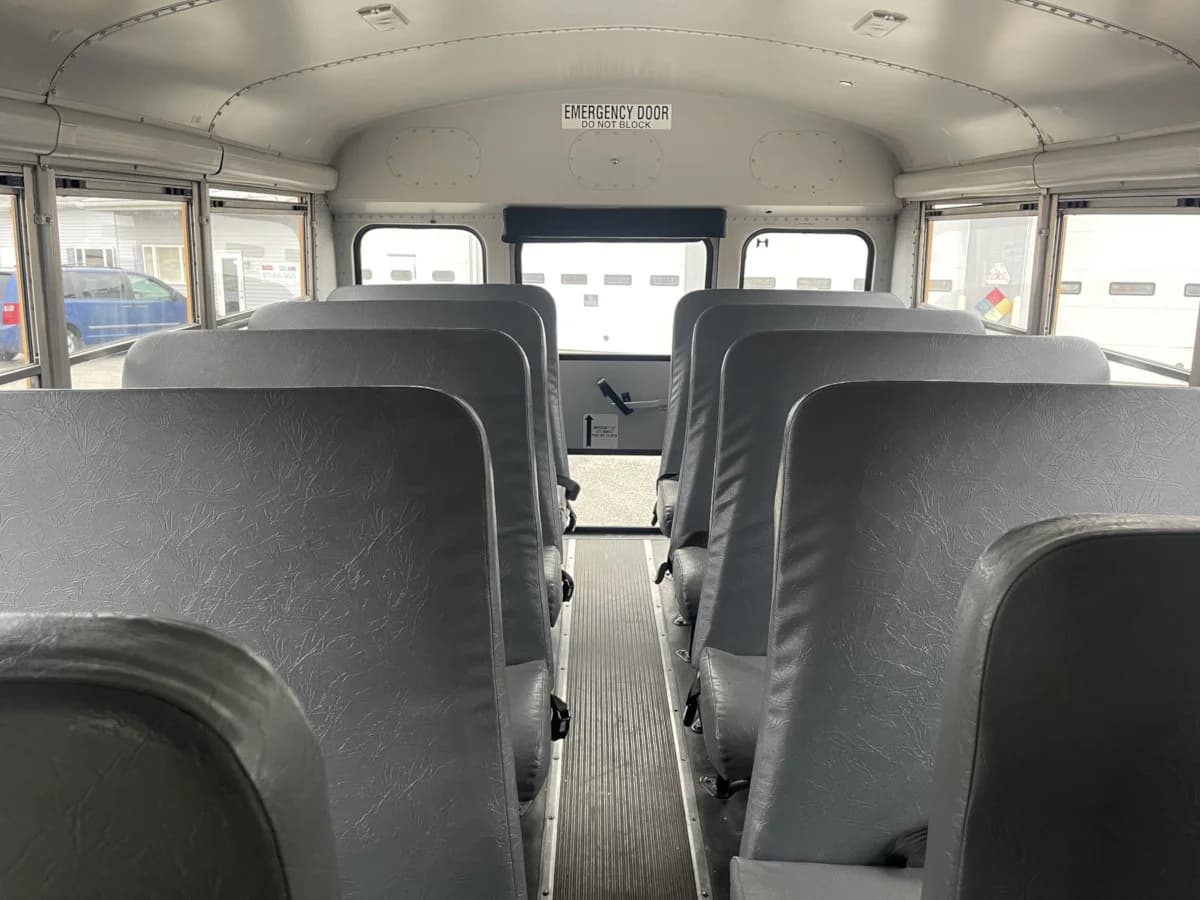2014 Chevrolet 3500 Thomas Mini School Bus - Image 9