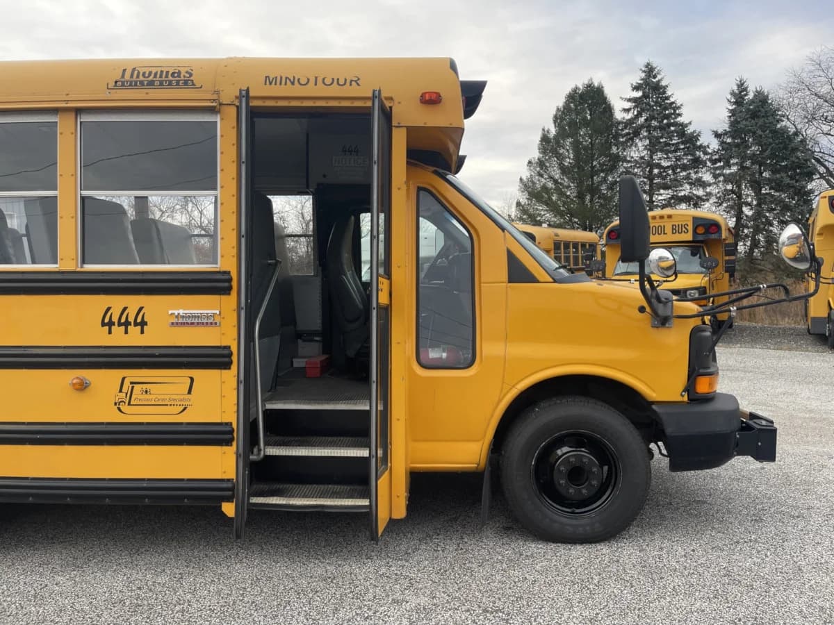 2014 Chevrolet 3500 Thomas Mini School Bus - Image 6