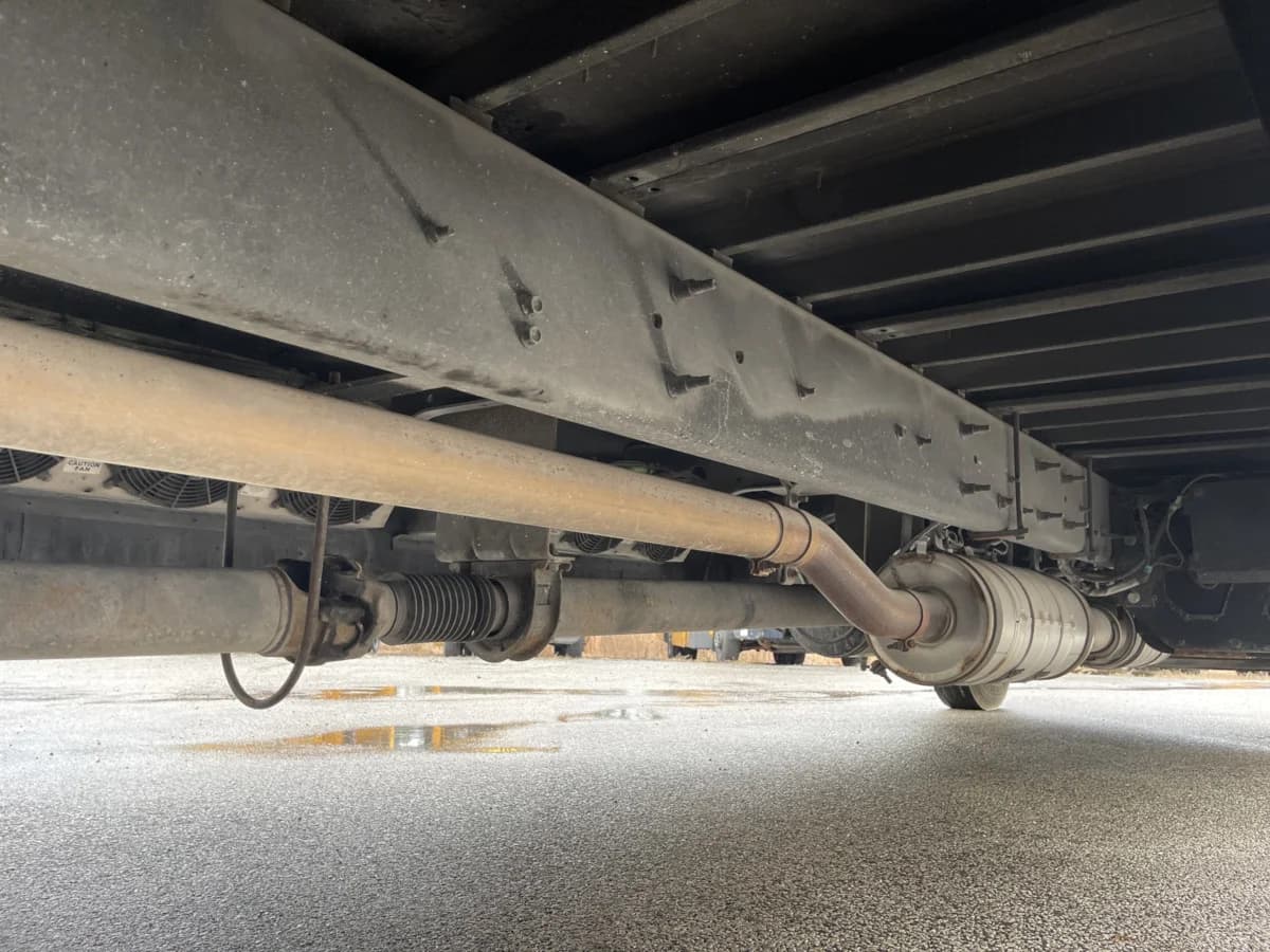 2015 International CE AC School Bus - Image 3