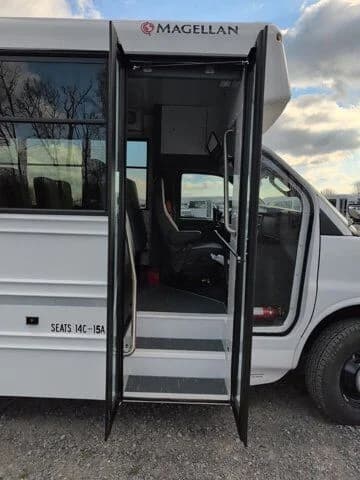 2025 Chevrolet Collins Magellan Non CDL Activity Bus - Image 5