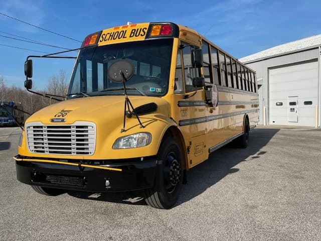 2014 Freightliner C2 Thomas Saf-T-Liner School Bus - Image 21