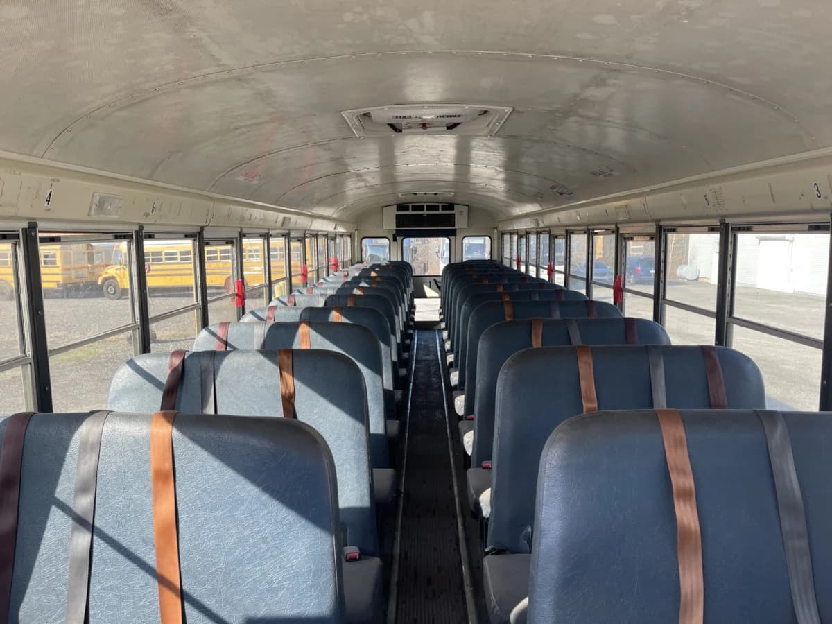 2015 International CE AC School Bus - Image 12