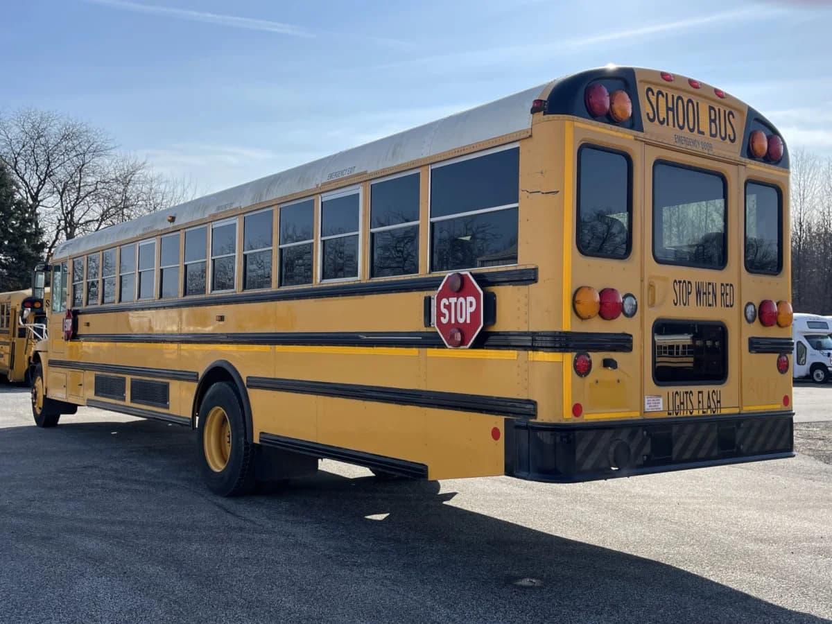 2015 International CE AC School Bus - Image 6