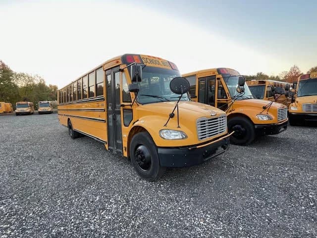 10 Bus Package Deal - Image 32