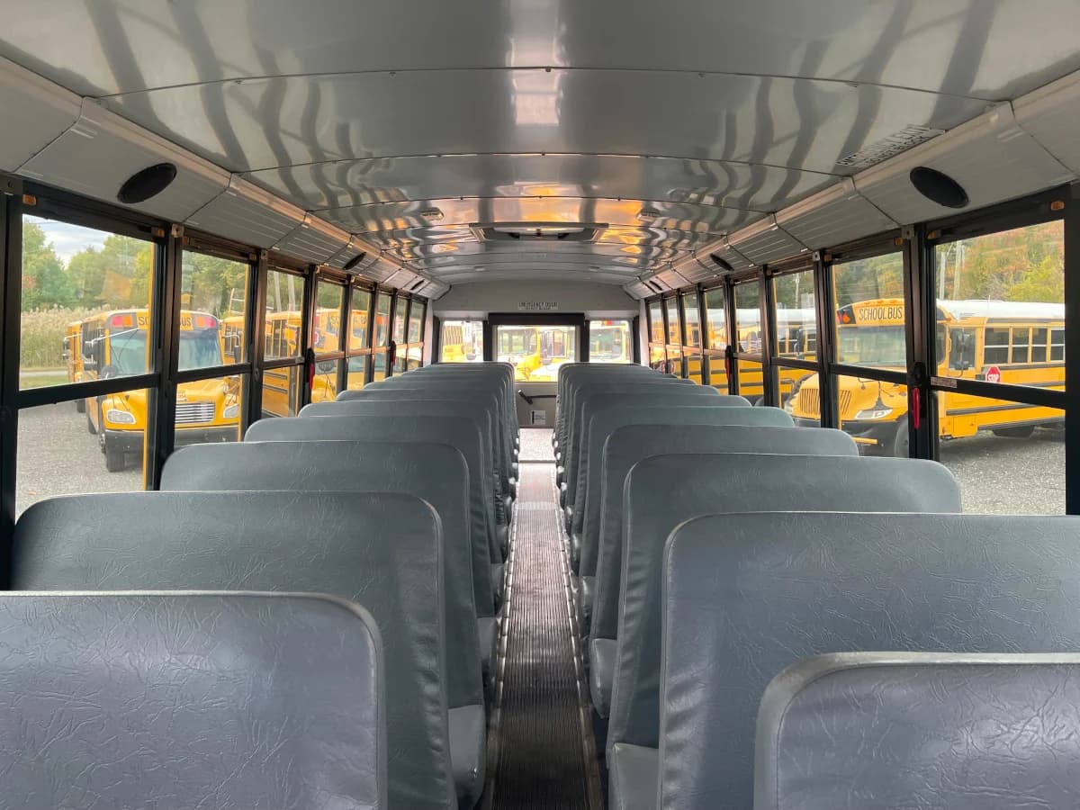 10 Bus Package Deal - Image 38