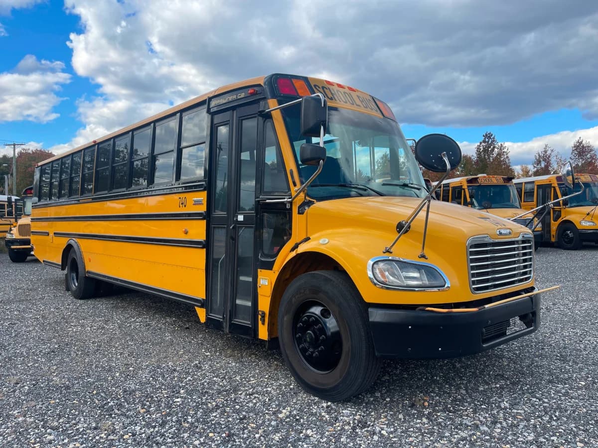 10 Bus Package Deal - Image 4