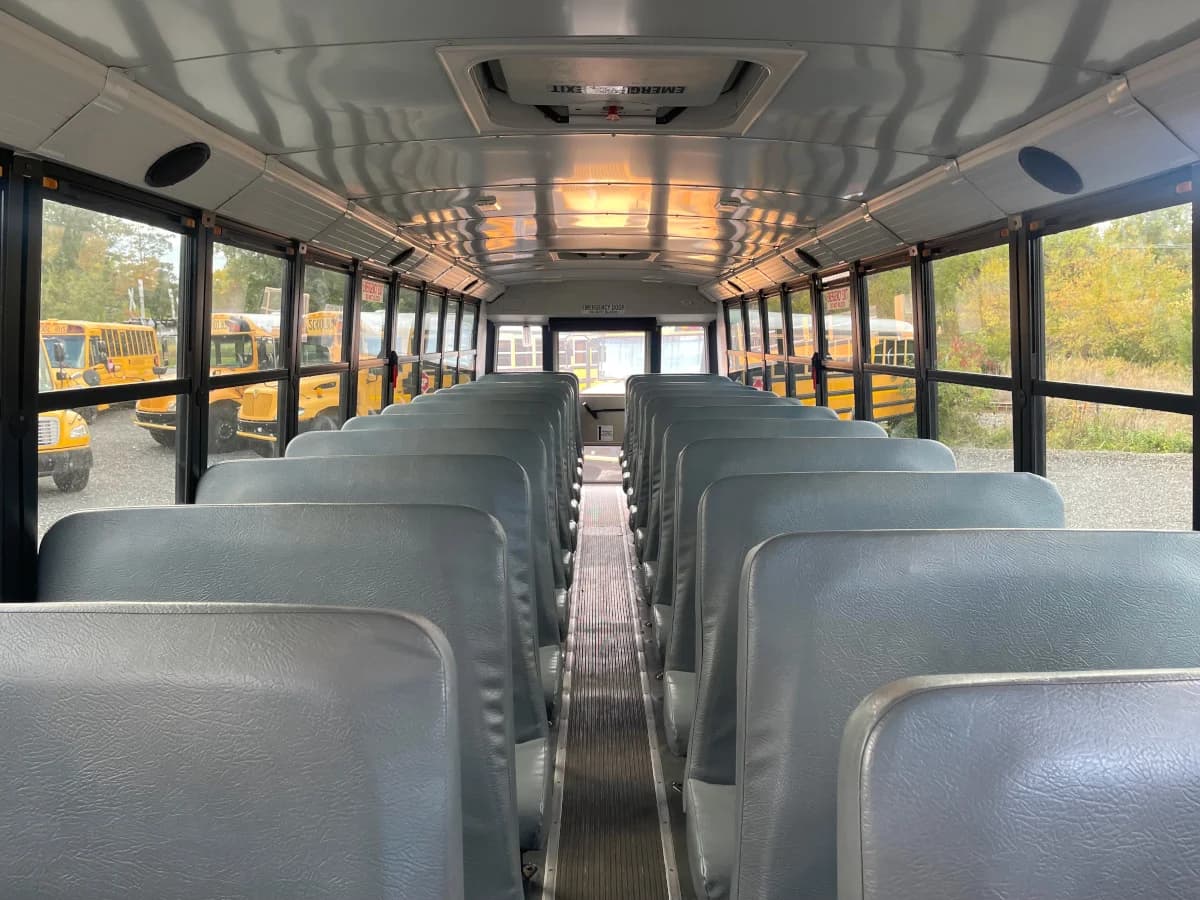 10 Bus Package Deal - Image 47