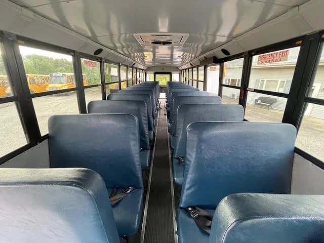 10 Bus Package Deal - Image 12