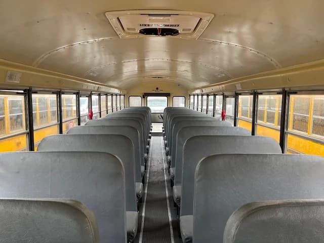2015 International CE School Bus - Image 5
