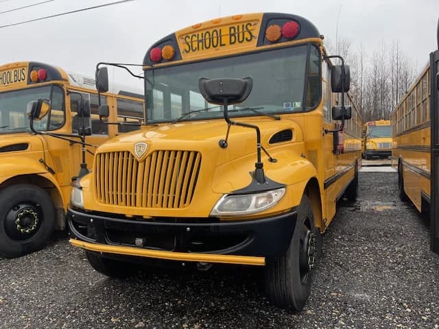 2015 International CE School Bus - Image 2
