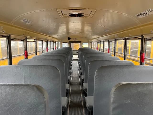 2015 International CE School Bus - Image 6
