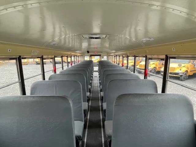 2015 International CE School Bus - Image 6