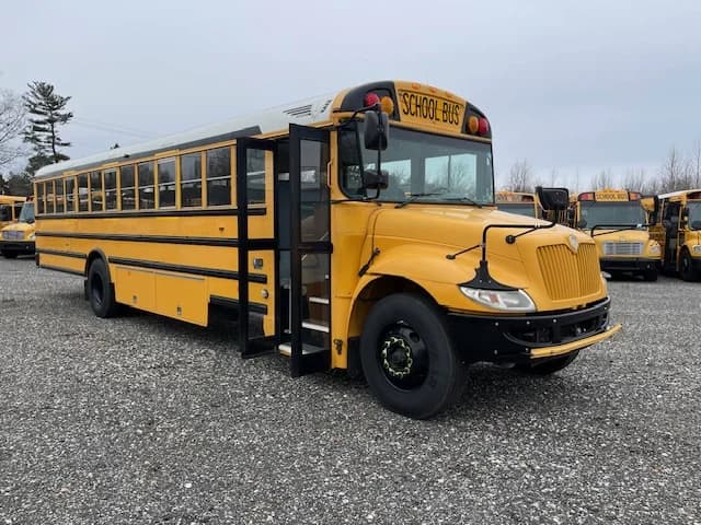 2015 International CE School Bus - Image 15