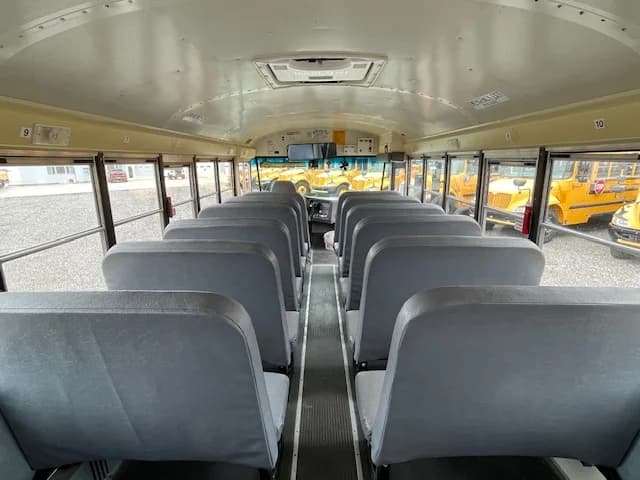 2015 International CE School Bus - Image 3