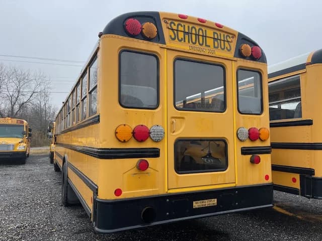 2015 International CE School Bus - Image 3