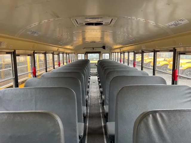2015 International CE School Bus - Image 6
