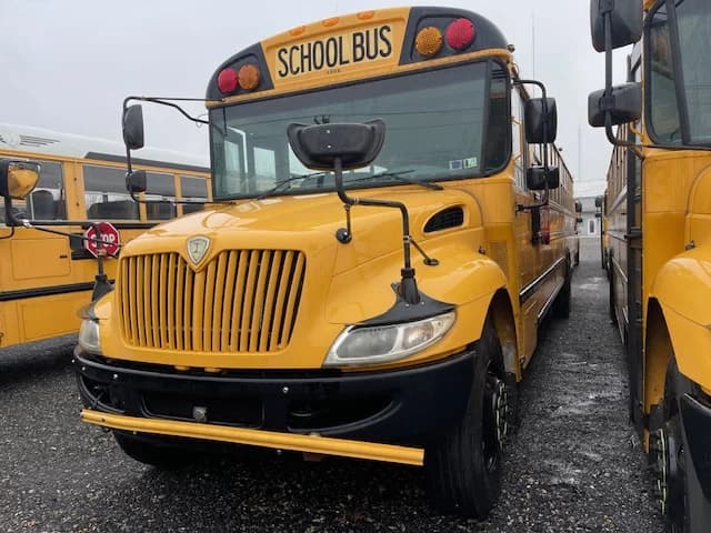 2015 International CE School Bus - Image 2