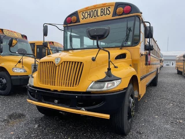 2015 International CE School Bus - Image 1