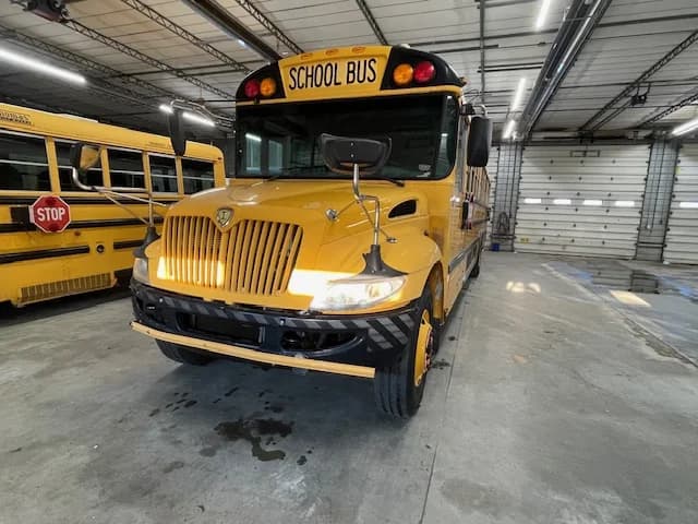 2015 International CE A/C School Bus - Image 10