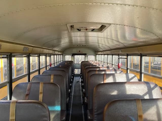2012 International CE NJ Spec School Bus - Image 4