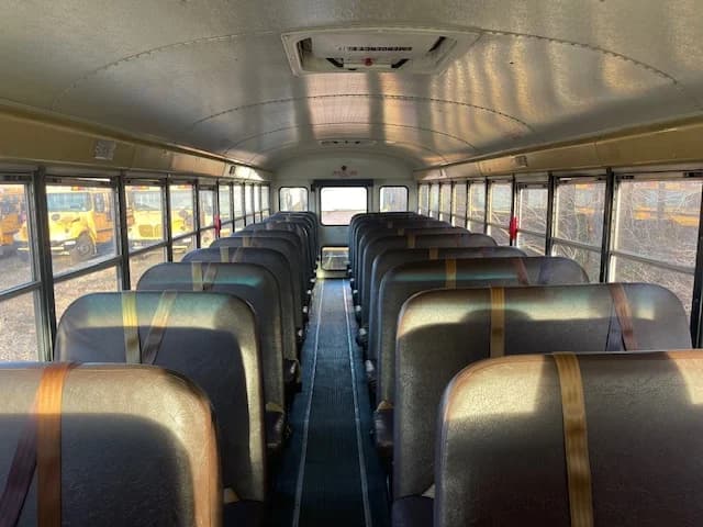 2012 International CE NJ Spec School Bus - Image 4