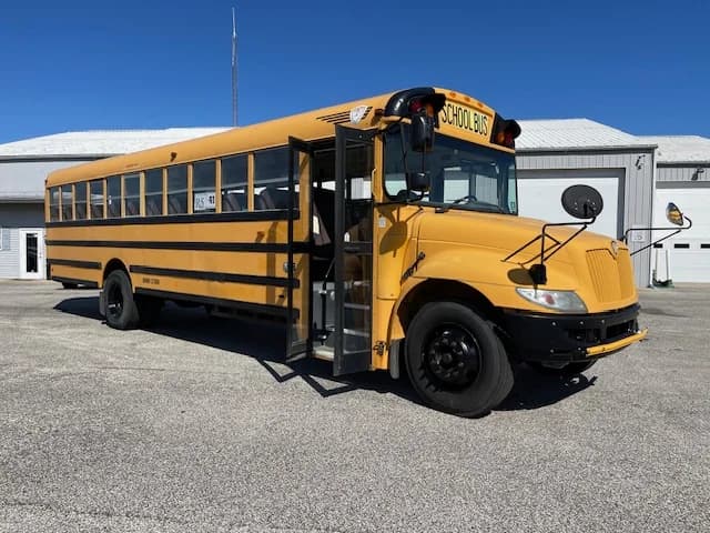 2011 International CE NJ Spec School Bus - Image 2