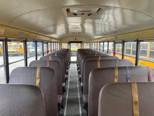 2012 International CE NJ Spec School Bus - Image 4