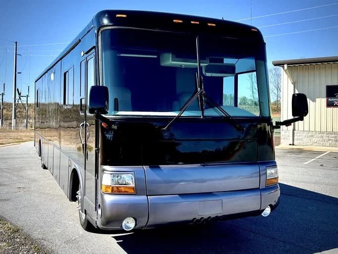 1997 Newmar Custom Sleeper Motorcoach Conversion - Image 2