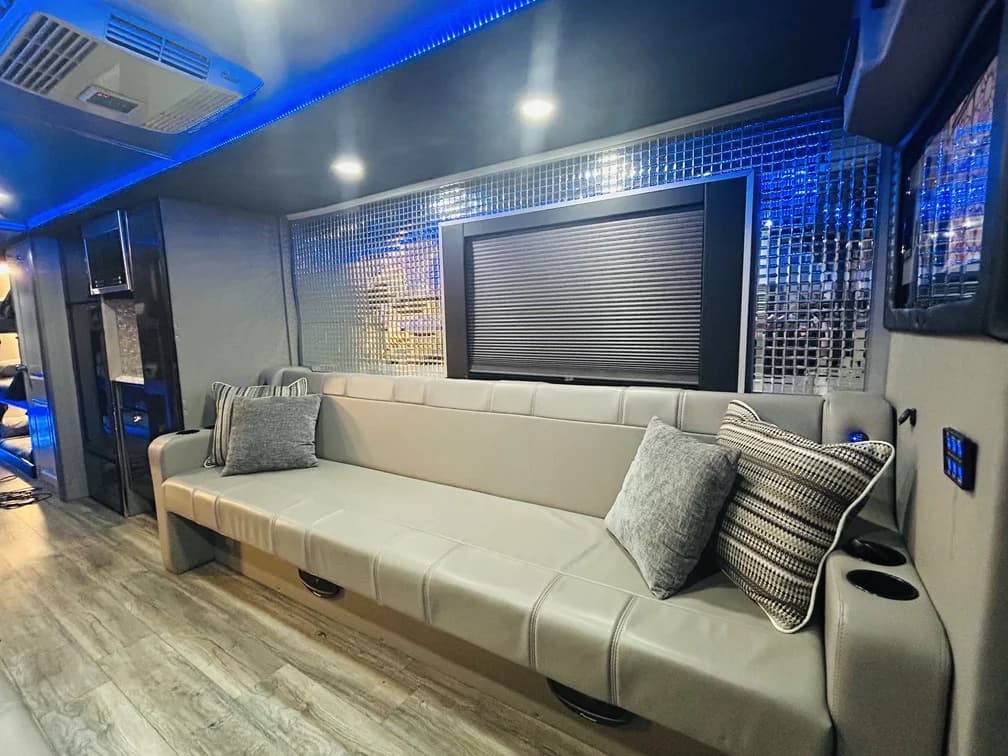 1997 Newmar Custom Sleeper Motorcoach Conversion - Image 8