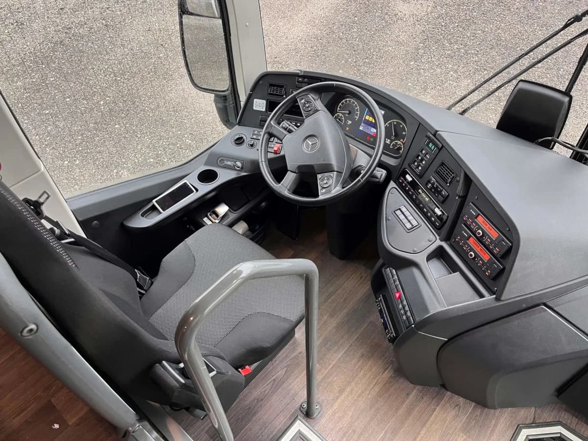 2023 Mercedes Benz Tourrider ADA Coach - Image 5