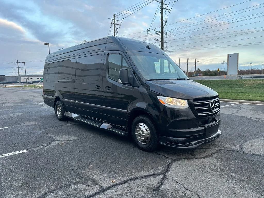 2025 Mercedes-Benz Sprinter TWR 14 Passenger LIMO - Image 8